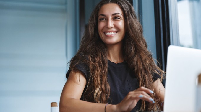 Mujer sonriendo